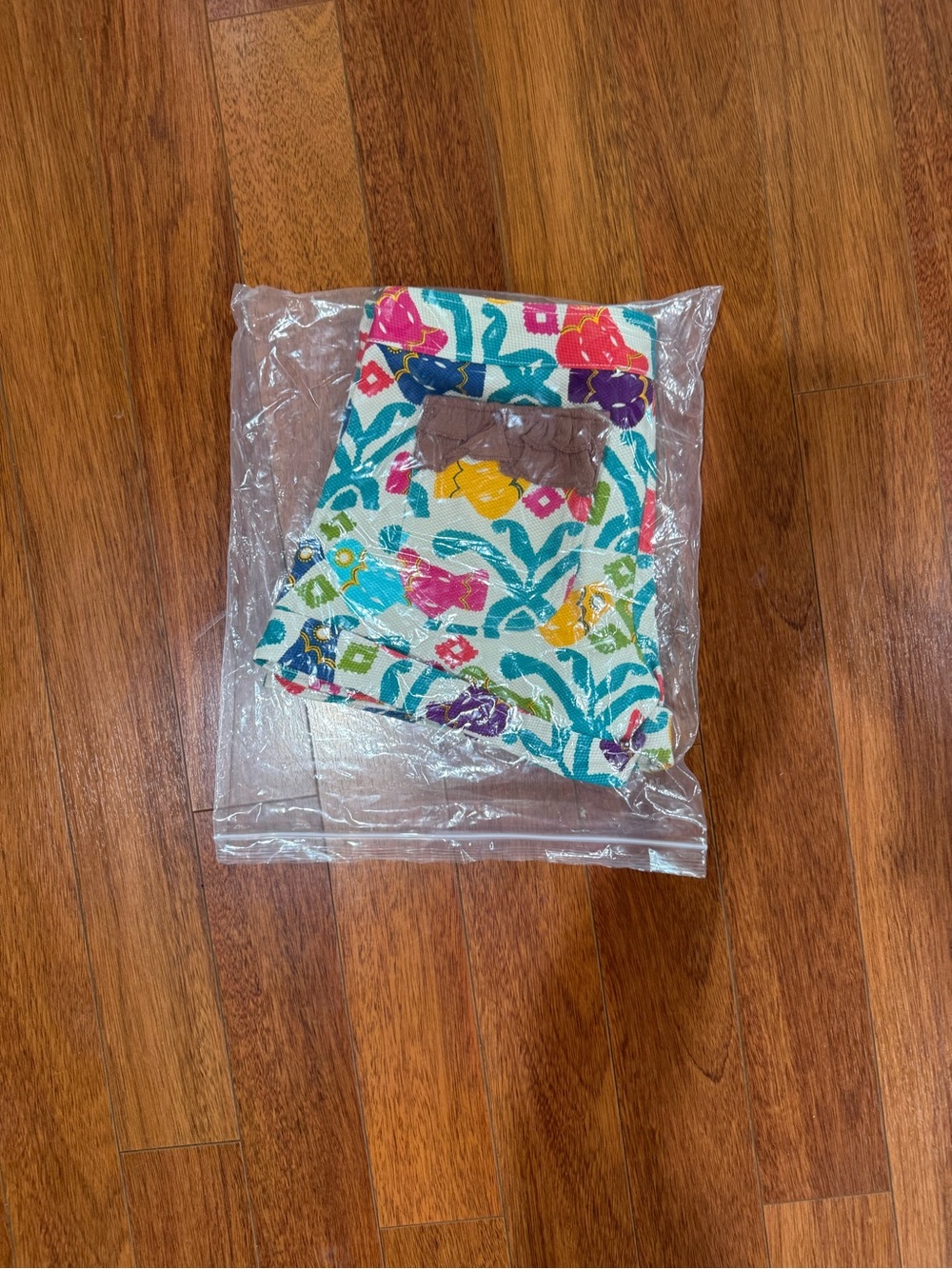Judith March Aztec Bird print shorts women’s large NWT - Picture 7 of 7